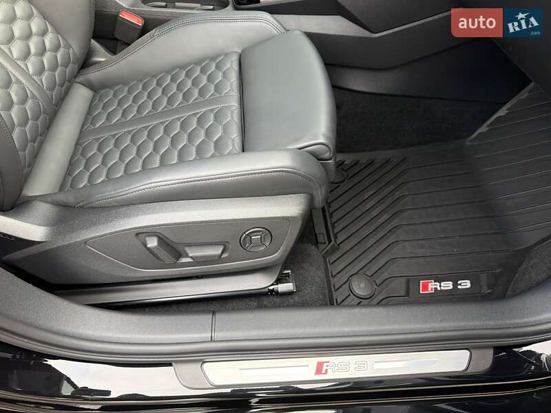 Седан Audi RS3 2021 в Киеве фото 20 Седан Audi RS3 2021 в Киеве