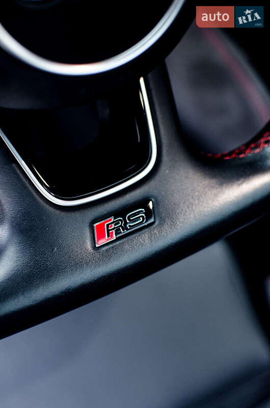 Седан Audi RS3 2020 в Киеве