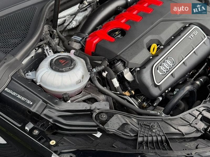 Седан Audi RS3 2022 в Умані