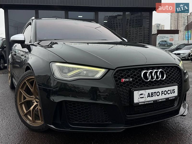 Седан Audi RS3 2016 в Киеве