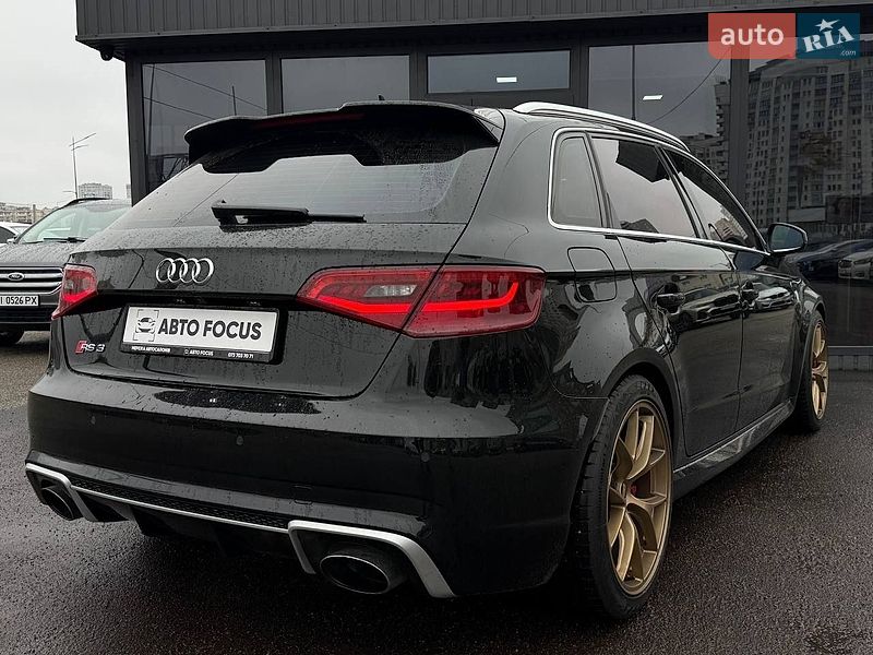 Седан Audi RS3 2016 в Киеве