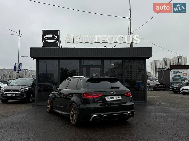 Седан Audi RS3 2016 в Киеве