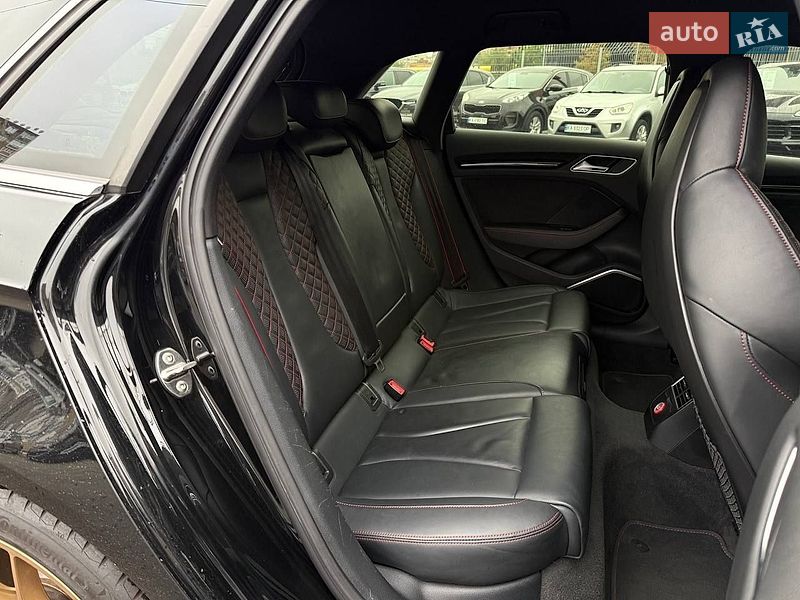 Седан Audi RS3 2016 в Киеве