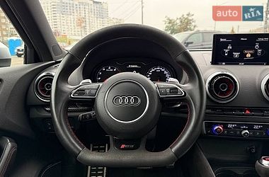 Седан Audi RS3 2016 в Киеве