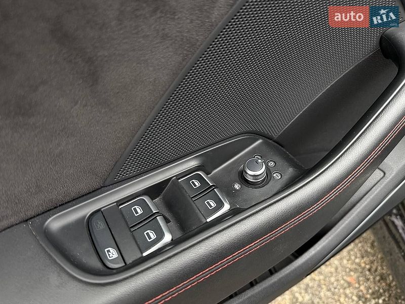 Седан Audi RS3 2016 в Киеве