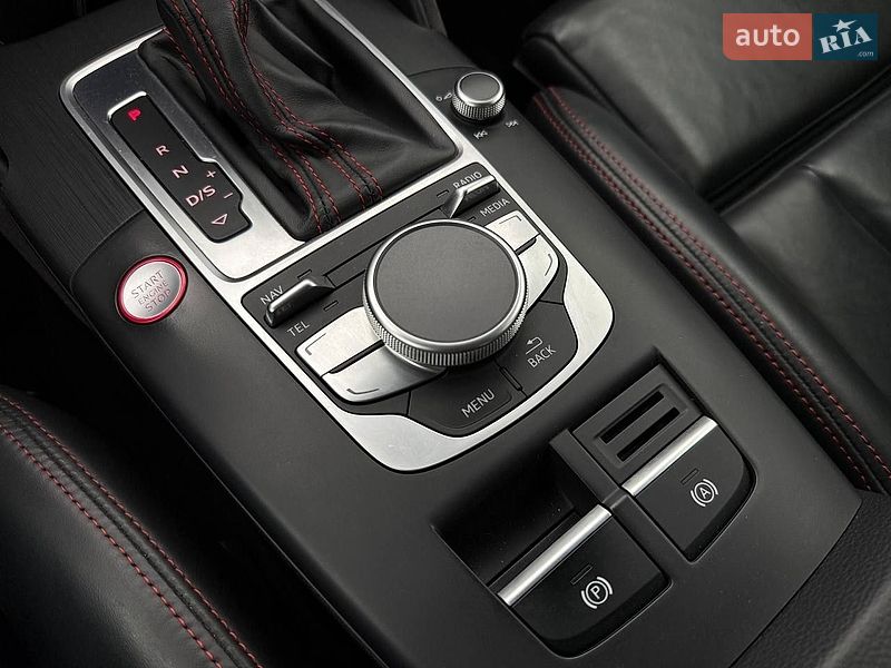 Седан Audi RS3 2016 в Киеве
