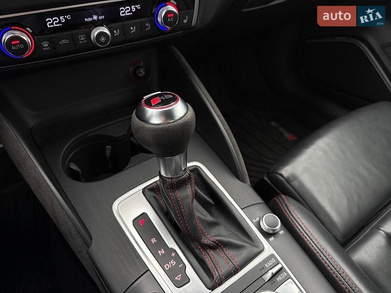 Седан Audi RS3 2016 в Киеве