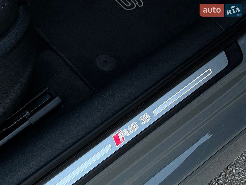 Седан Audi RS3 2018 в Києві