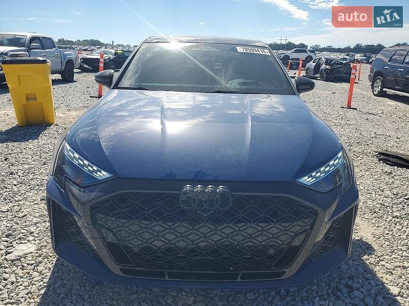 Седан Audi RS3 2025 в Львове