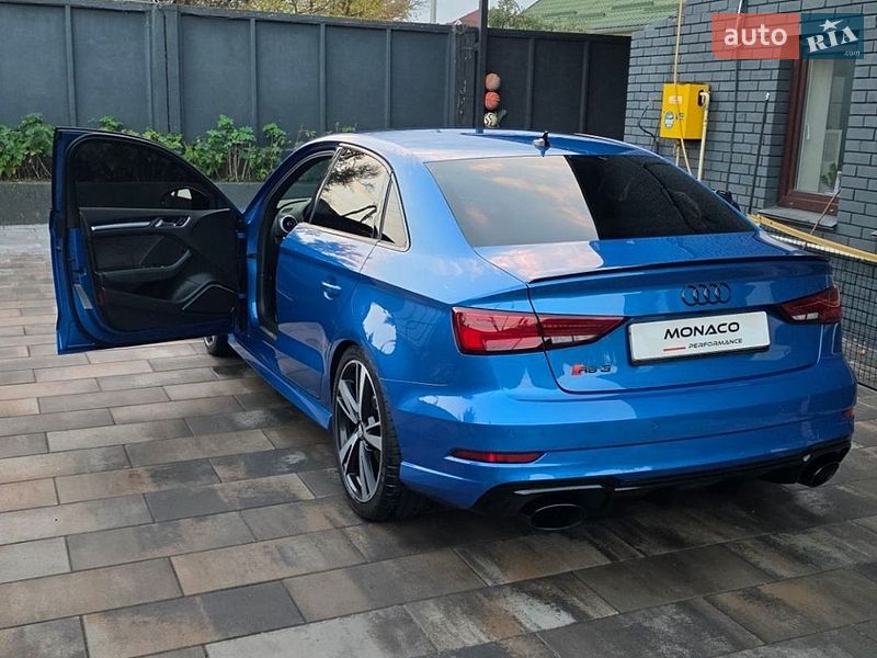 Седан Audi RS3 2017 в Киеве