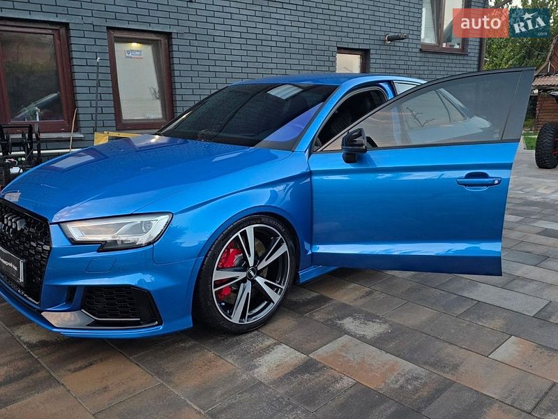 Седан Audi RS3 2017 в Киеве