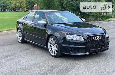 Седан Audi RS4 2007 в Киеве