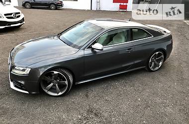 Купе Audi RS5 2011 в Киеве