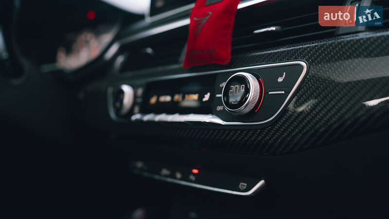 Купе Audi RS5 2018 в Киеве