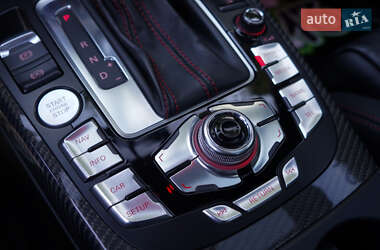 Купе Audi RS5 2011 в 