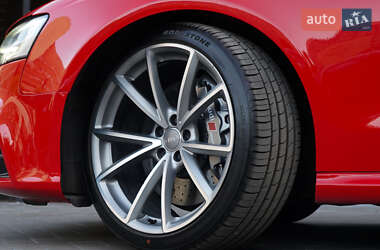 Купе Audi RS5 2011 в 