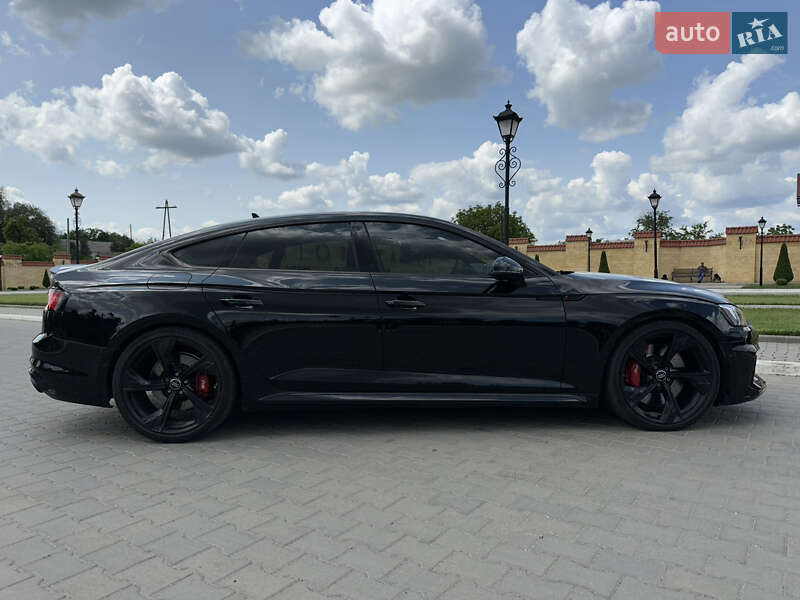 Купе Audi RS5 2019 в Киеве фото 3 Купе Audi RS5 2019 в Киеве