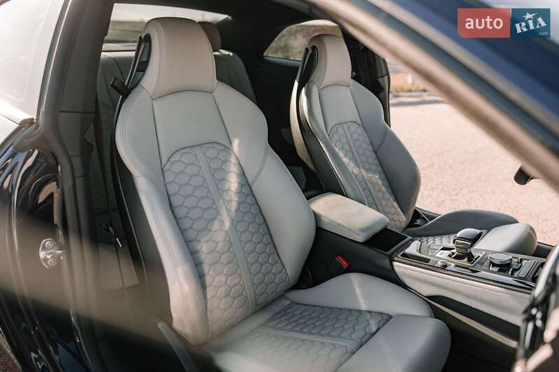 Купе Audi RS5 2019 в Ровно