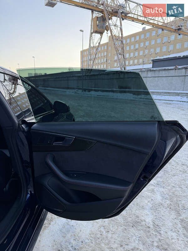 Купе Audi RS5 2018 в Киеве