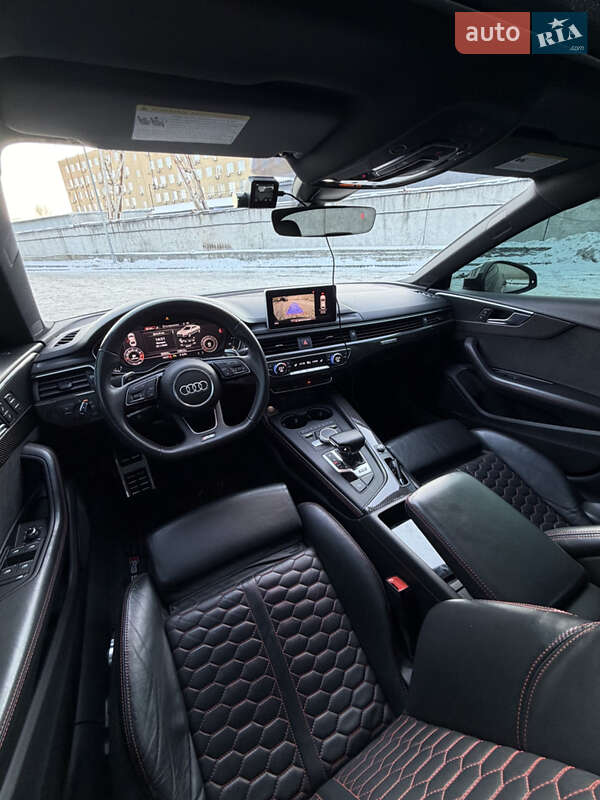 Купе Audi RS5 2018 в Киеве