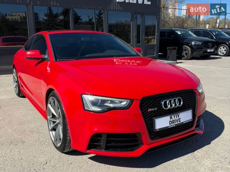 Купе Audi RS5 2011 в Киеве