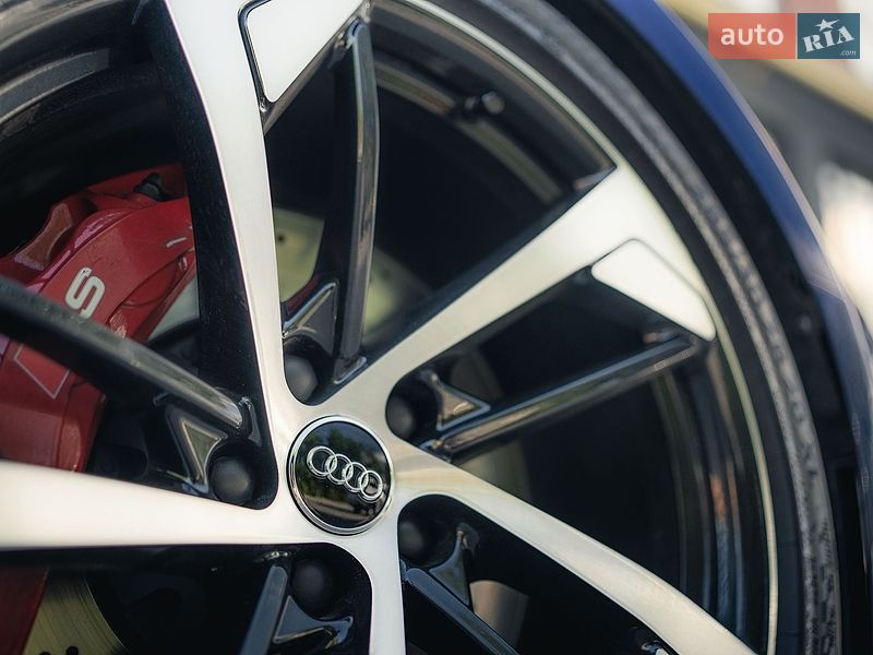 Купе Audi RS5 2018 в Полтаве