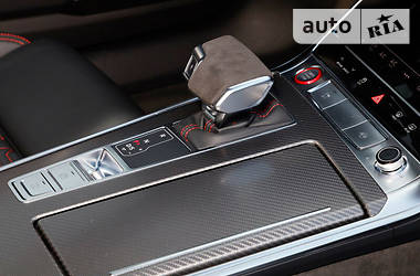 Универсал Audi RS6 2019 в 