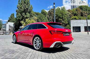 Универсал Audi RS6 2021 в 
