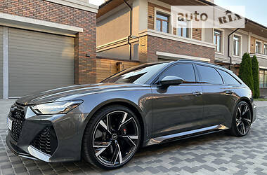 Універсал Audi RS6 2021 в 