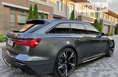 Універсал Audi RS6 2021 в 