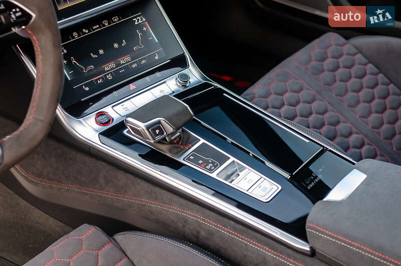 Универсал Audi RS6 2024 в Киеве