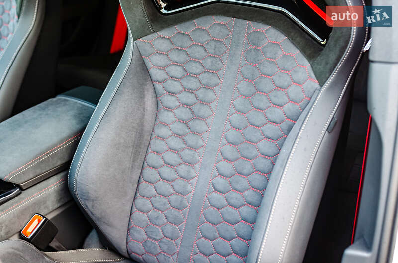 Универсал Audi RS6 2024 в Киеве