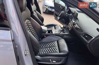 Універсал Audi RS6 2016 в 