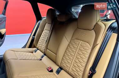 Универсал Audi RS6 2025 в 