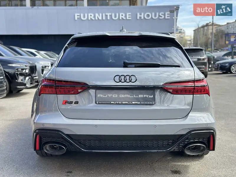 Универсал Audi RS6 2025 в 