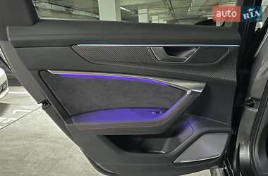 Универсал Audi RS6 2021 в 