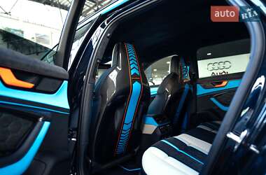 Универсал Audi RS6 2020 в 