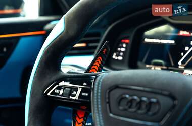 Универсал Audi RS6 2020 в 