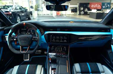 Универсал Audi RS6 2020 в 