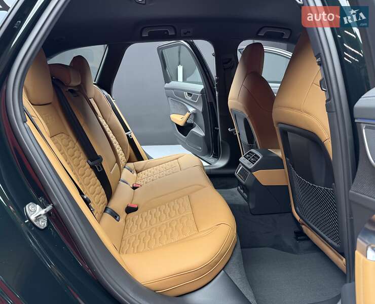 Универсал Audi RS6 2025 в Киеве