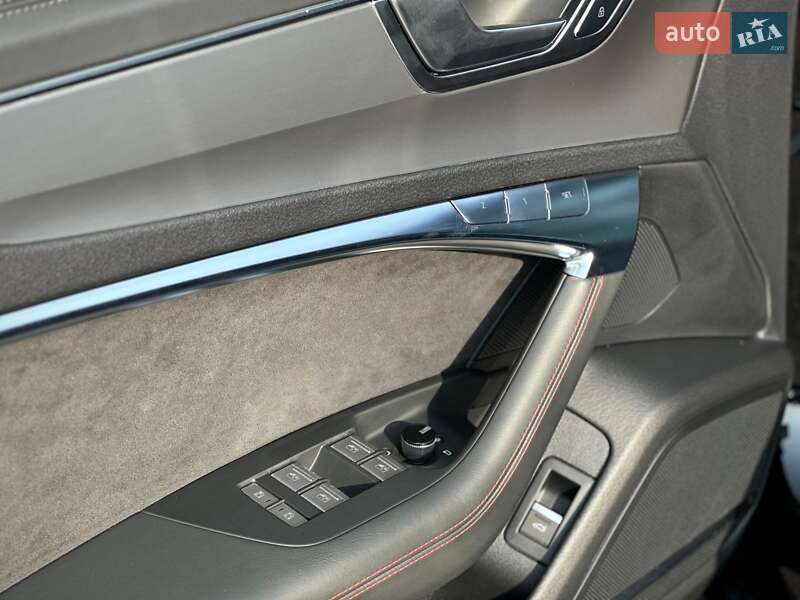 Универсал Audi RS6 2024 в Киеве