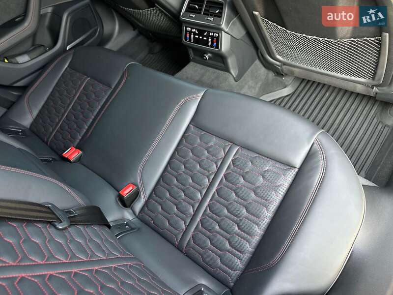 Универсал Audi RS6 2024 в Киеве