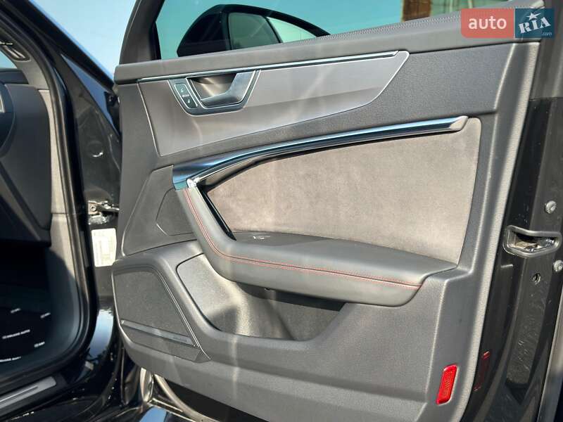 Универсал Audi RS6 2024 в Киеве