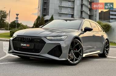 Універсал Audi RS6 2024 в 