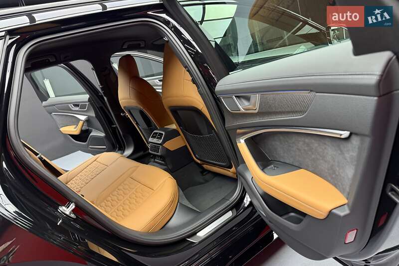 Универсал Audi RS6 2025 в Киеве фото 55 Универсал Audi RS6 2025 в Киеве