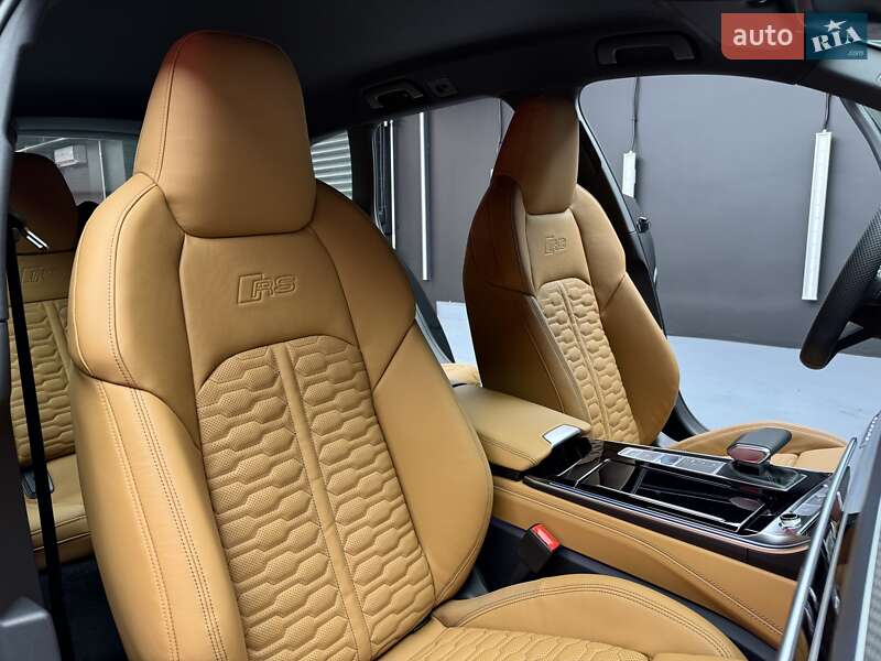 Универсал Audi RS6 2025 в Киеве фото 67 Универсал Audi RS6 2025 в Киеве