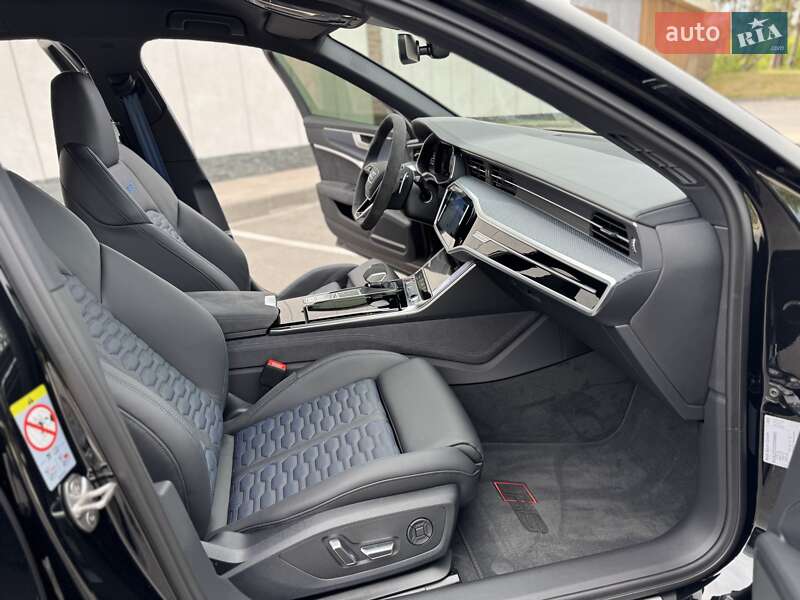 Универсал Audi RS6 2025 в Киеве