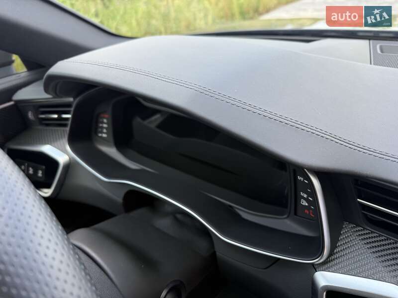 Универсал Audi RS6 2024 в Киеве