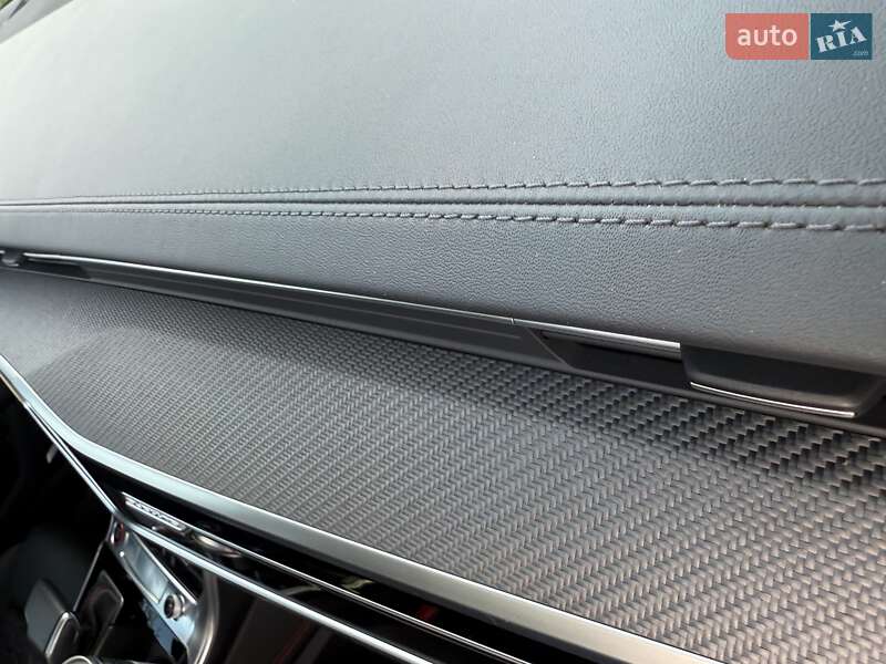 Универсал Audi RS6 2024 в Киеве