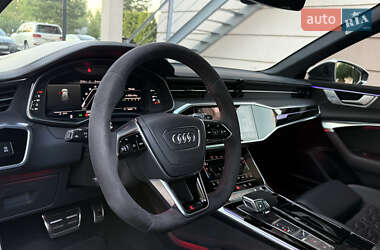 Универсал Audi RS6 2021 в 